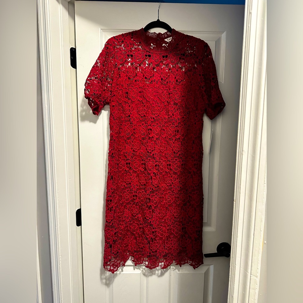 Sophisticated lace dress!